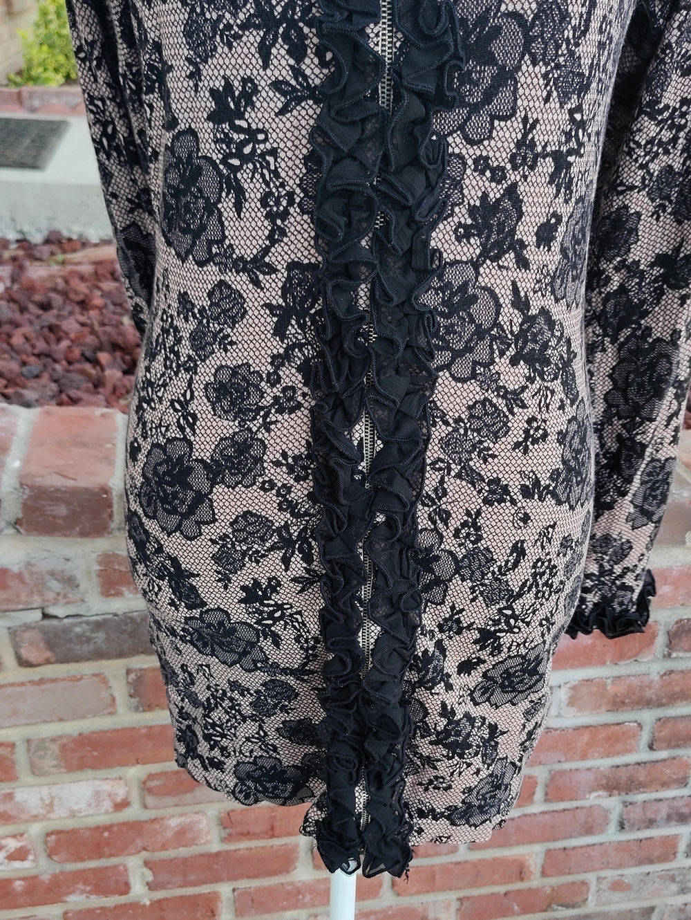 Twelve by Twelve Dark Floral Lace Trim Zip Fitted Cardigan Top Size M Whimsigoth - Picture 4 of 16